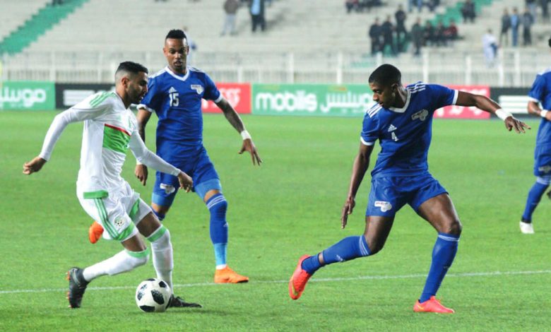 Ryad Mahrez avec l'Algérie contre le Cap-Vert