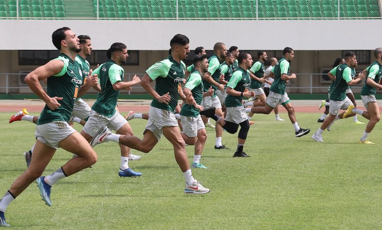 Séance d’entraînement de l'équipe nationale d'Algérie à Lomé