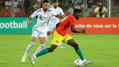 Nabil Bentaleb lors du match Algérie - Guinée