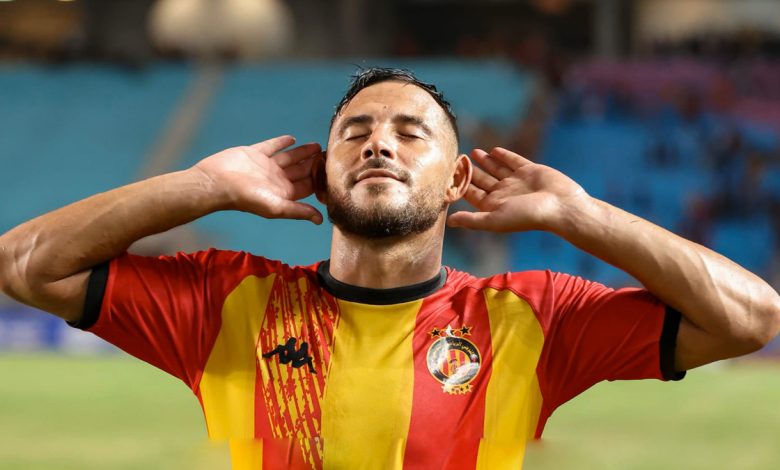 Youcef Belaïli plane avec l'ES Tunis