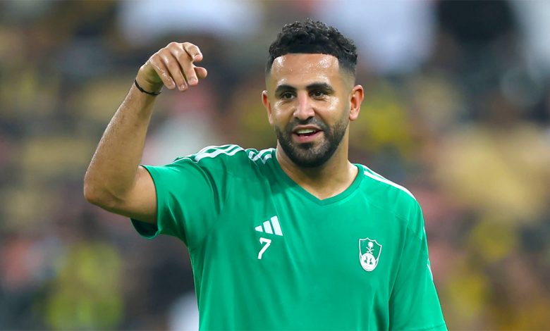 Riyad Mahrez avec le Al-Ahli SC