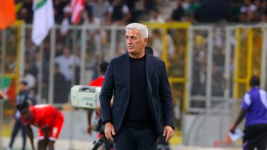 Vladimir Petkovic à Tizi-Ouzou lors du match Algérie-Libera