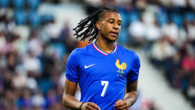 Michael Olise avec le maillot de la France