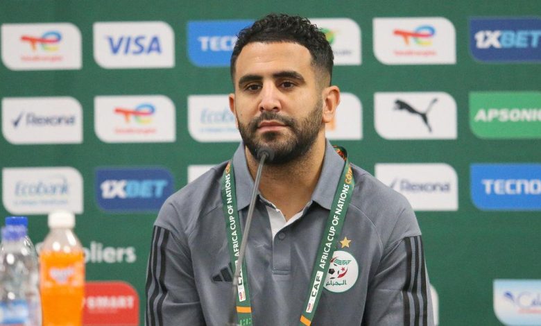 Riyad Mahrez en conférence de presse durant la CAN