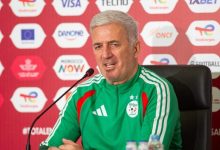 Vladimir Petkovic en conférence de presse durant la CAN