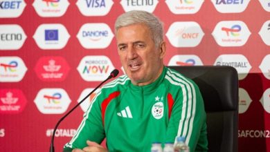 Vladimir Petkovic en conférence de presse durant la CAN